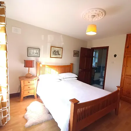 Bottega And Gallery * غوري