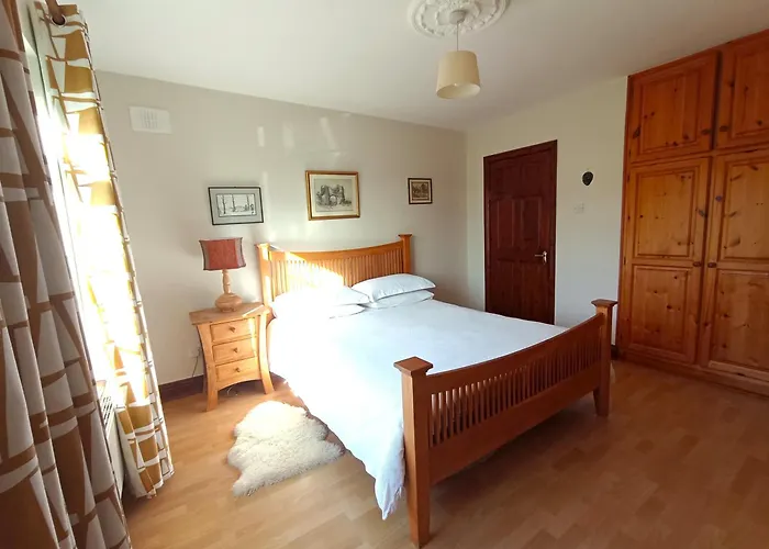 Bottega And Gallery Pansiyon Gorey